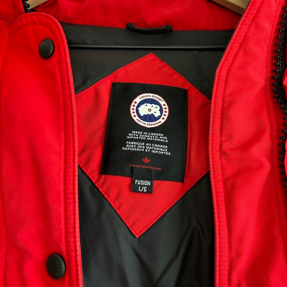 Women's Canada Goose Trillium Red Parka Coat - Picture 4 of 12